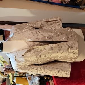 Gilad Silk Jacket with matching V neck Top